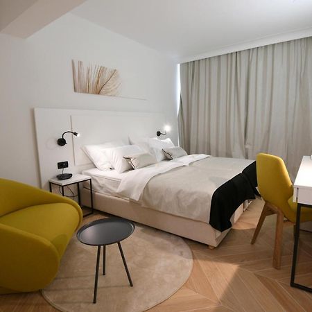 Aparthotel Milenij Baška Voda Exterior foto