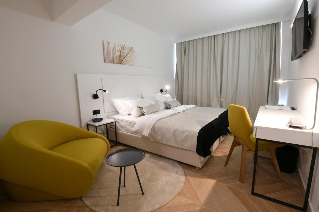 Aparthotel Milenij Baška Voda Exterior foto