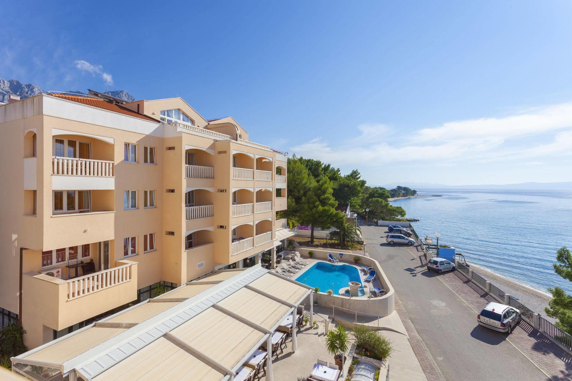 Aparthotel Milenij Baška Voda Exterior foto